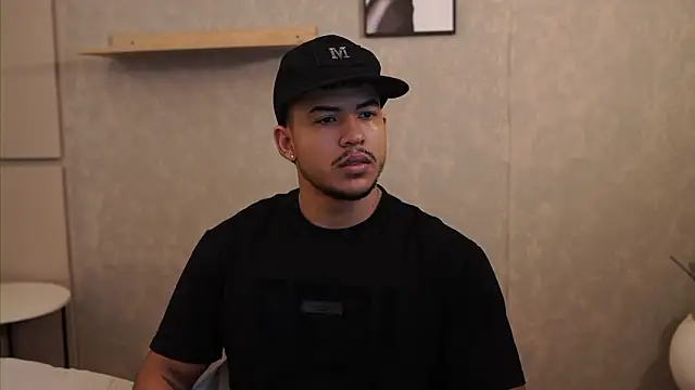 Thiago Valente online show from March 2026 01:04:02 PM