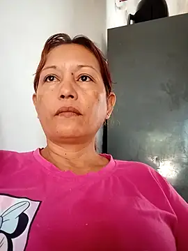 marinita13 online show from April 2026 01:26:01 PM