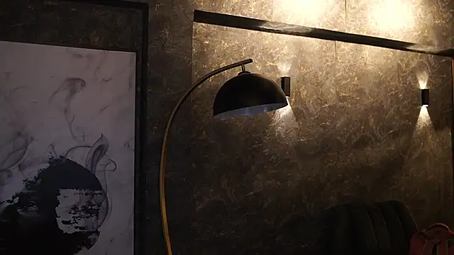 Snapshot of Ariaa_Isabell chatting on December 2025 06:38:02 PM Ariaa Isabell online show from December 2025 06:38:02 PM