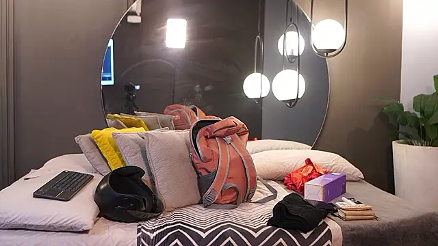 Snapshot of Ariaa_Isabell chatting on February 2026 06:27:01 PM Ariaa Isabell online show from February 2026 06:27:01 PM