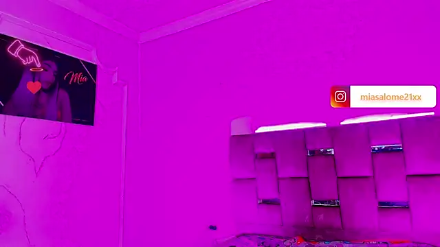 LADY-HOT-SEXY- online show from December 2025 08:48:01 PM