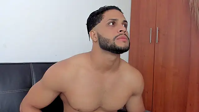 Pier Simons online show from November 2025 07:02:02 PM