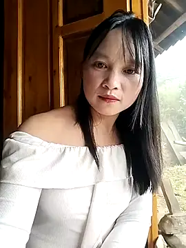 Snapshot of Tiyir597 chatting on October 2025 03:37:02 AM Tiyir597 online show from October 2025 03:37:02 AM