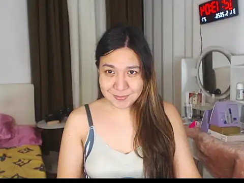 stellahugeX online show from May 2026 04:15:01 PM