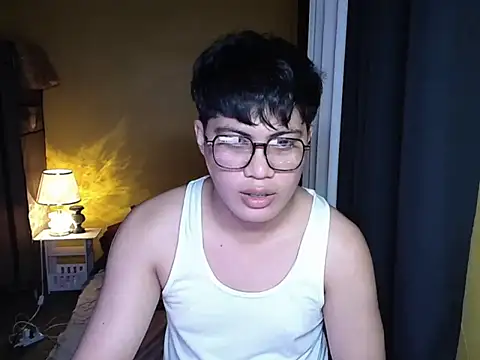 Snapshot of Lowel_Smith chatting on September 2025 01:15:01 PM Lowel Smith online show from September 2025 01:15:01 PM