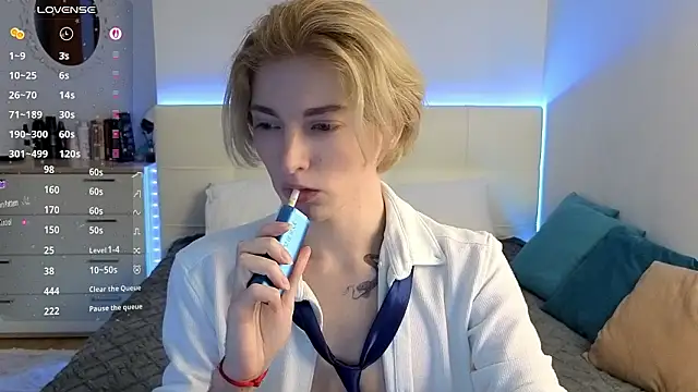 Snapshot of fiachand chatting on February 2026 03:33:01 PM fiachand online show from February 2026 03:33:01 PM