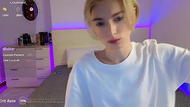 Snapshot of fiachand chatting on March 2026 09:10:01 PM fiachand online show from March 2026 09:10:01 PM