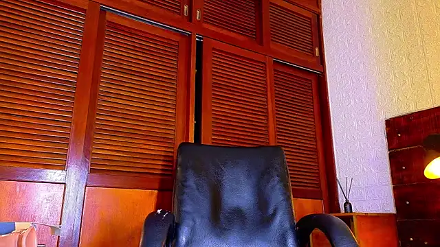 ALANNFERRER online show from October 2025 02:21:02 PM