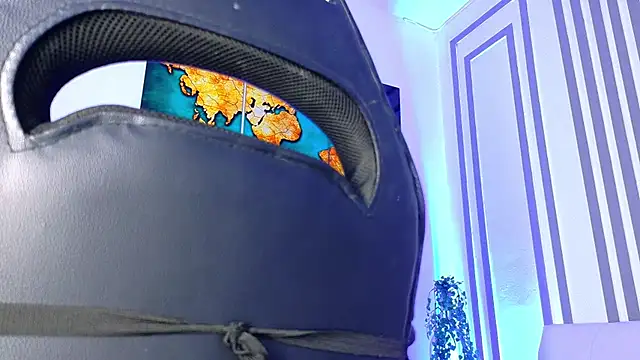 ALANNFERRER online show from November 2025 10:04:02 AM