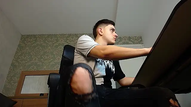 Snapshot of FelixStarkk chatting on November 2025 04:57:01 AM FelixStarkk online show from November 2025 04:57:01 AM