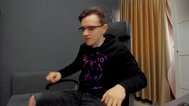 Snapshot of FelixStarkk chatting on March 2026 05:44:01 AM FelixStarkk online show from March 2026 05:44:01 AM