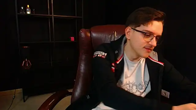 FelixStarkk online show from April 2026 04:26:02 AM