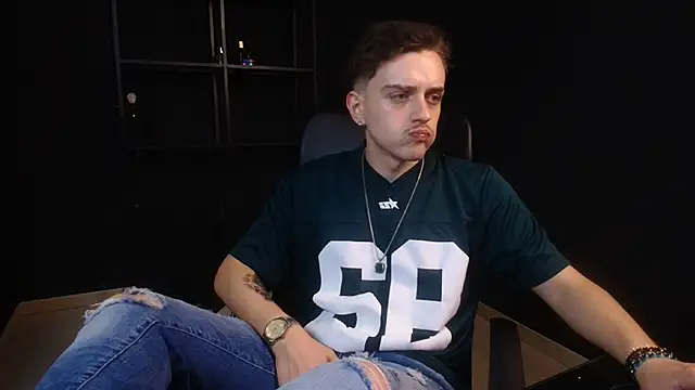 FelixStarkk online show from July 2026 09:01:02 AM