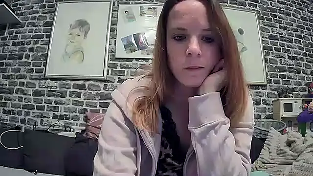 Snapshot of SexyMilf_37 chatting on September 2025 06:46:01 PM SexyMilf 37 online show from September 2025 06:46:01 PM