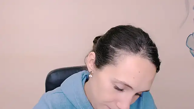 Snapshot of AlissaJersi chatting on October 2025 08:47:02 AM AlissaJersi online show from October 2025 08:47:02 AM