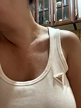 TriumphLove online show from October 2025 09:32:01 AM