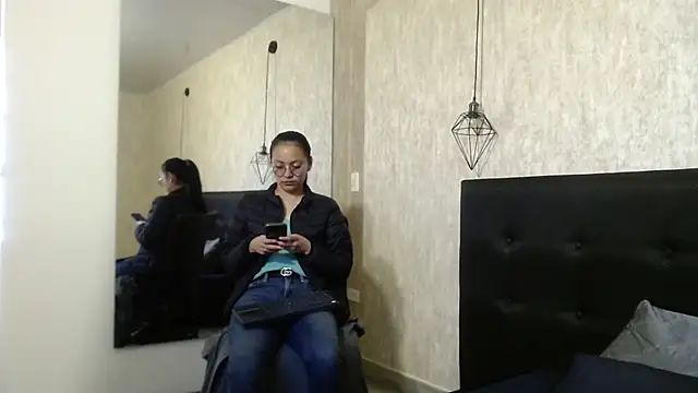 katalina07 1 online show from November 2025 01:20:01 PM