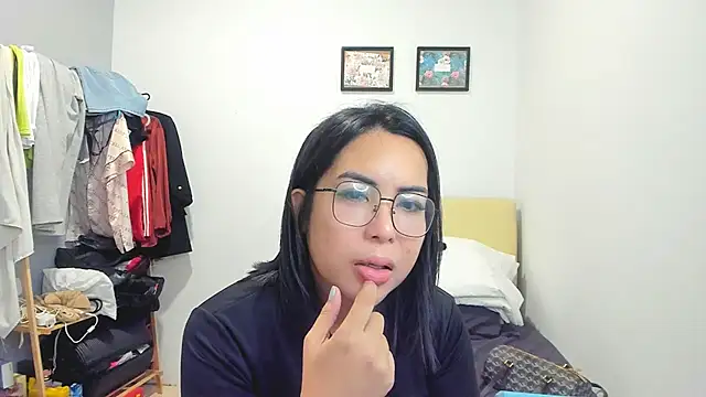 Snapshot of Rainy_Ren chatting on October 2025 03:35:02 PM Rainy Ren online show from October 2025 03:35:02 PM