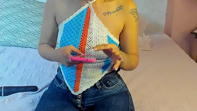 Emilly Beaumont online show from September 2025 01:24:02 PM