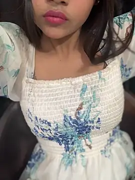 Snapshot of Rashi-48 chatting on October 2025 08:45:02 AM Rashi-48 online show from October 2025 08:45:02 AM