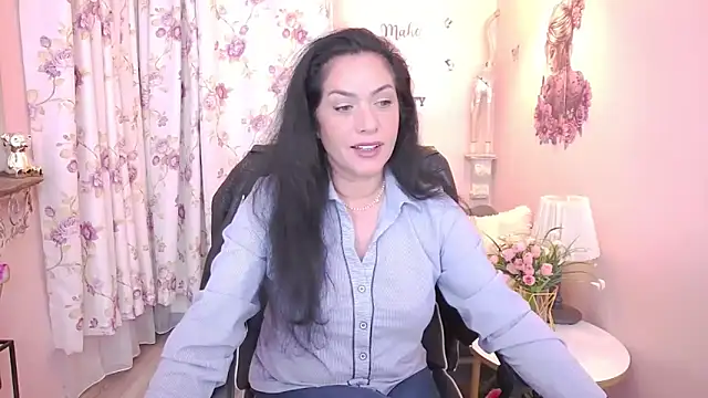 Snapshot of MyLovOne chatting on March 2026 02:21:01 PM MyLovOne online show from March 2026 02:21:01 PM