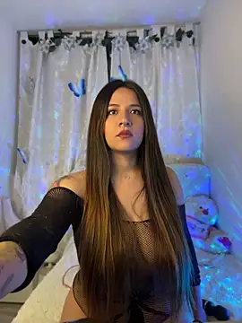 Linda Bellucci online show from April 2026 04:35:01 AM