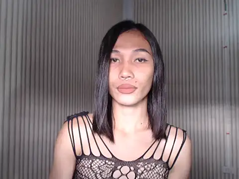 Urfucking khloe1 online show from February 2026 12:17:01 AM