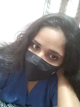 00USER online show from September 2025 03:31:01 AM