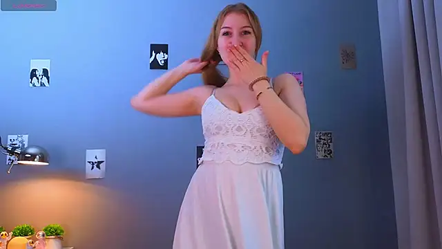 LorettaGladman online show from October 2025 04:12:02 AM