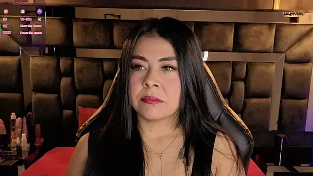 Snapshot of Aniajoness_ chatting on October 2025 03:58:01 AM Aniajoness online show from October 2025 03:58:01 AM