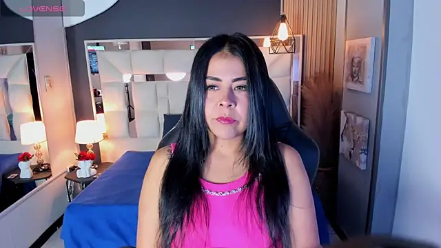 Snapshot of Aniajoness_ chatting on October 2025 12:05:01 PM Aniajoness online show from October 2025 12:05:01 PM