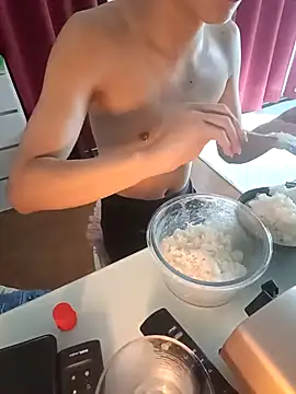 skinny boy jp online show from October 2025 04:37:02 AM