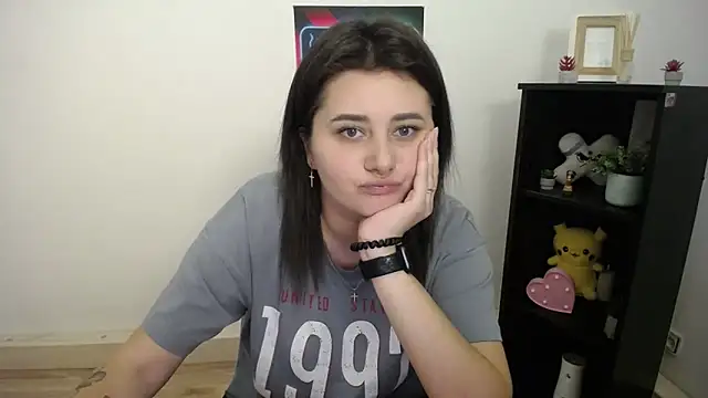 Snapshot of Katrin_kiss_ chatting on September 2025 12:40:01 PM Katrin kiss online show from September 2025 12:40:01 PM