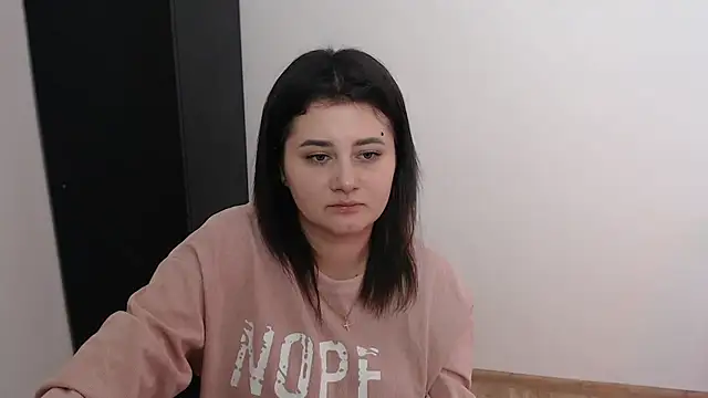 Snapshot of Katrin_kiss_ chatting on October 2025 12:26:02 PM Katrin kiss online show from October 2025 12:26:02 PM