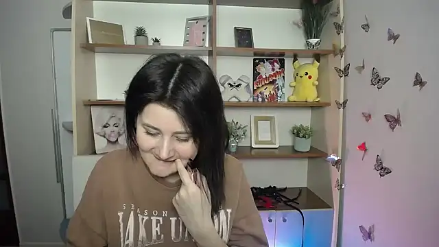 Katrin kiss  online show from April 2026 10:26:01 AM