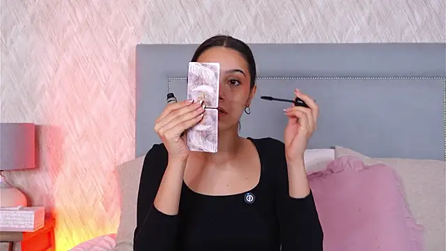 Sofy Bradd online show from October 2025 02:22:02 AM