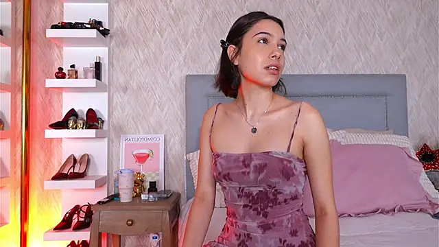 Sofy Bradd online show from December 2025 06:43:01 AM