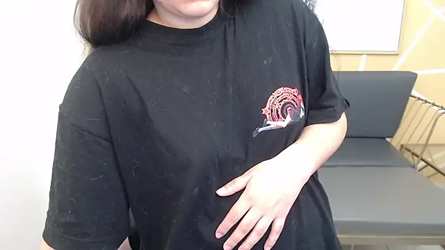 olivia russo  online show from November 2025 08:09:01 PM