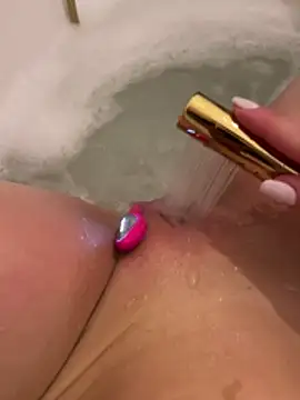 lonelyalexa online show from January 2026 07:11:01 PM