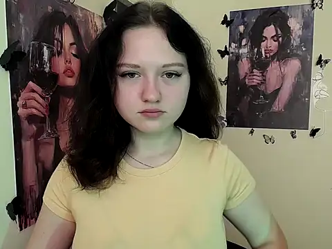 Snapshot of LadyAlice_ chatting on September 2025 06:05:02 AM LadyAlice online show from September 2025 06:05:02 AM