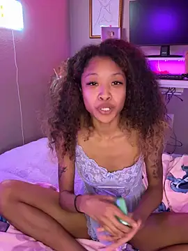 Snapshot of rubywithpearls chatting on December 2025 11:32:01 PM rubywithpearls online show from December 2025 11:32:01 PM