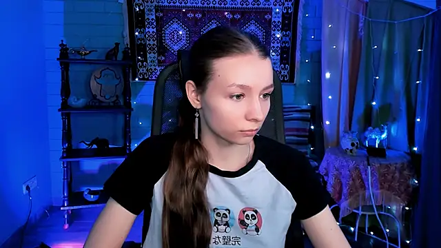 JulieDaniel online show from February 2026 04:19:01 AM