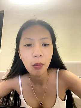 Snapshot of Lil-Gi chatting on October 2025 03:46:02 PM Lil-Gi online show from October 2025 03:46:02 PM