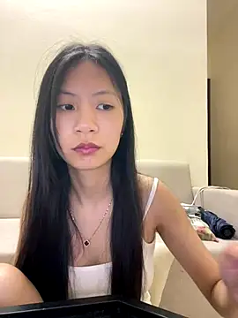 Snapshot of Lil-Gi chatting on October 2025 03:25:01 PM Lil-Gi online show from October 2025 03:25:01 PM