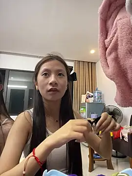 Snapshot of Lil-Gi chatting on February 2026 04:41:01 PM Lil-Gi online show from February 2026 04:41:01 PM