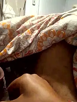 Snapshot of Lushen704 chatting on November 2025 11:10:02 PM Lushen704 online show from November 2025 11:10:02 PM