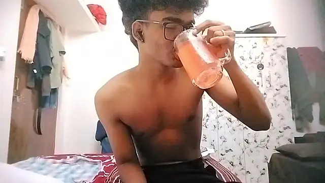 Snapshot of Rahulisagoodguy chatting on September 2025 05:27:02 PM Rahulisagoodguy online show from September 2025 05:27:02 PM