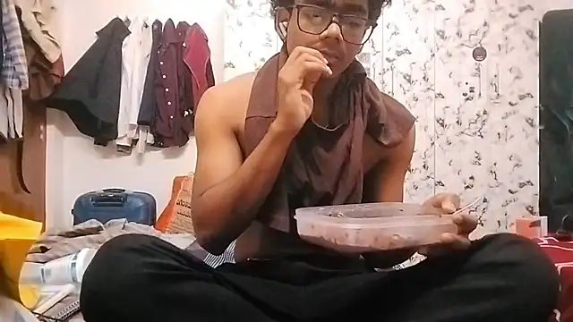 Snapshot of Rahulisagoodguy chatting on December 2025 10:53:01 AM Rahulisagoodguy online show from December 2025 10:53:01 AM