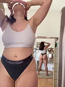 chloedlm5 online show from February 2026 09:30:01 AM