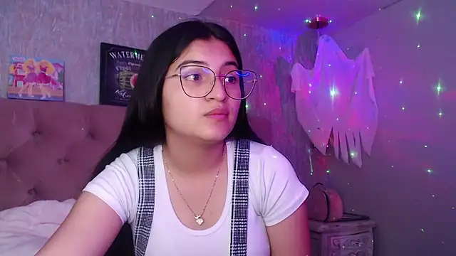 laurenelove online show from October 2025 03:32:02 AM